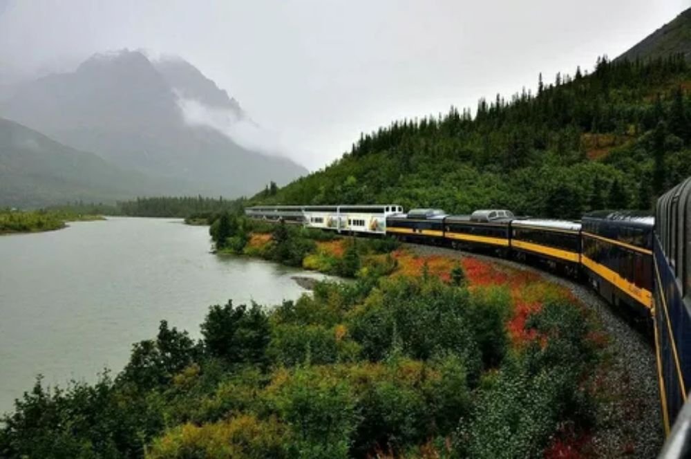 Comparison of Alaska train travel and scenic highway driving in Alaska