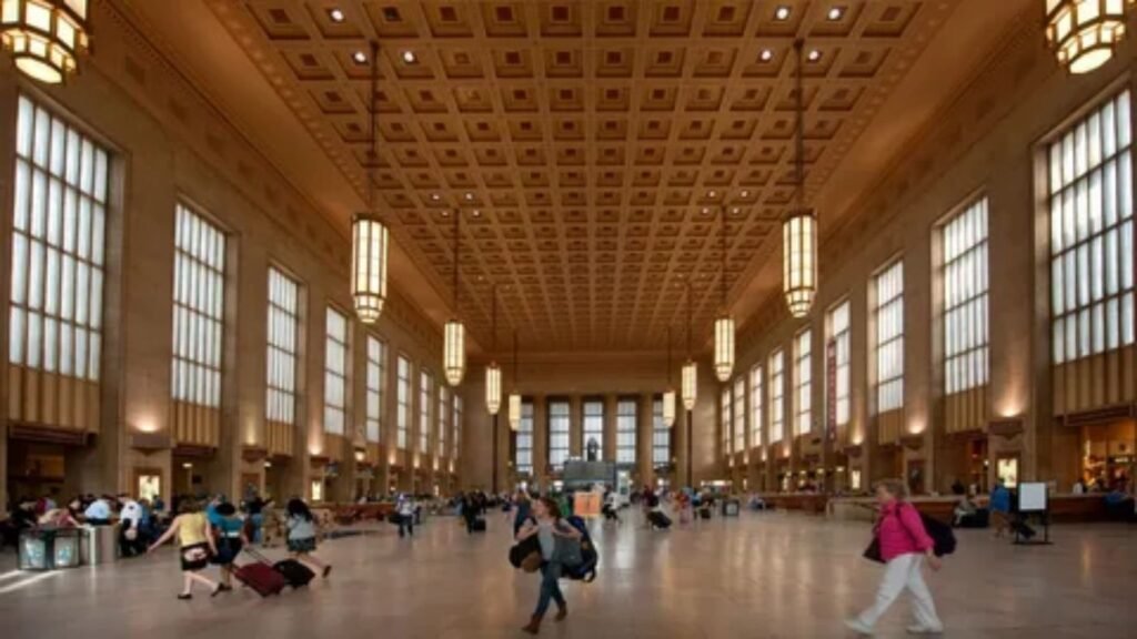 Exterior view of William H. Gray III 30th Street Station in Philadelphia