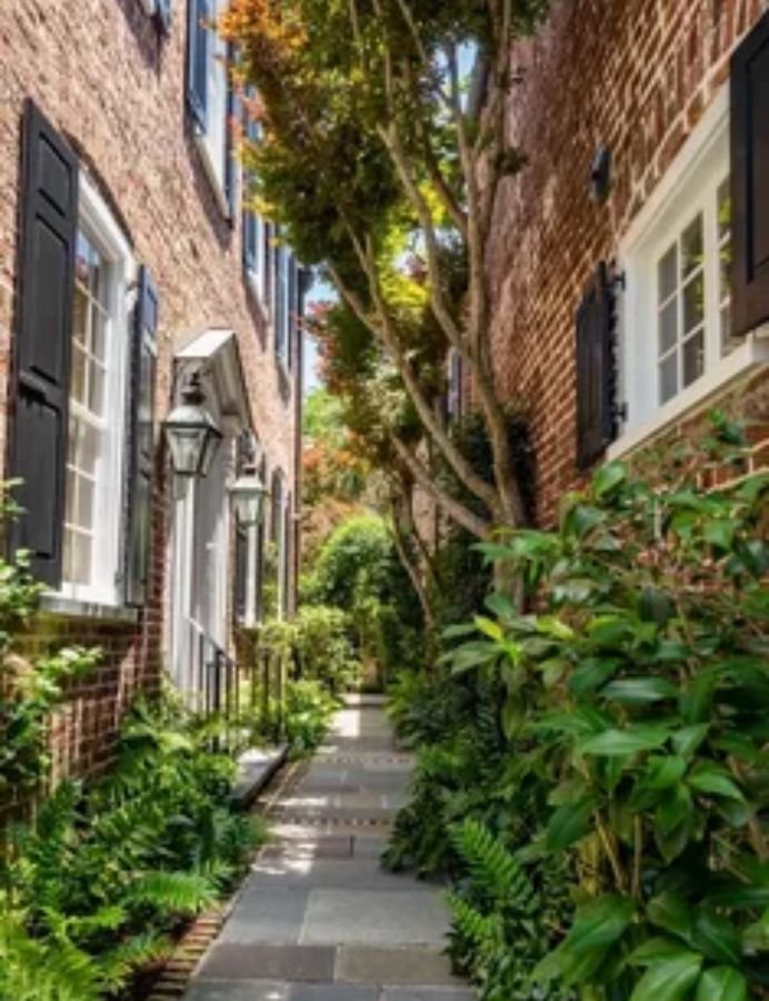 Historic streets of Charleston South Carolina along the Silver Meteor route